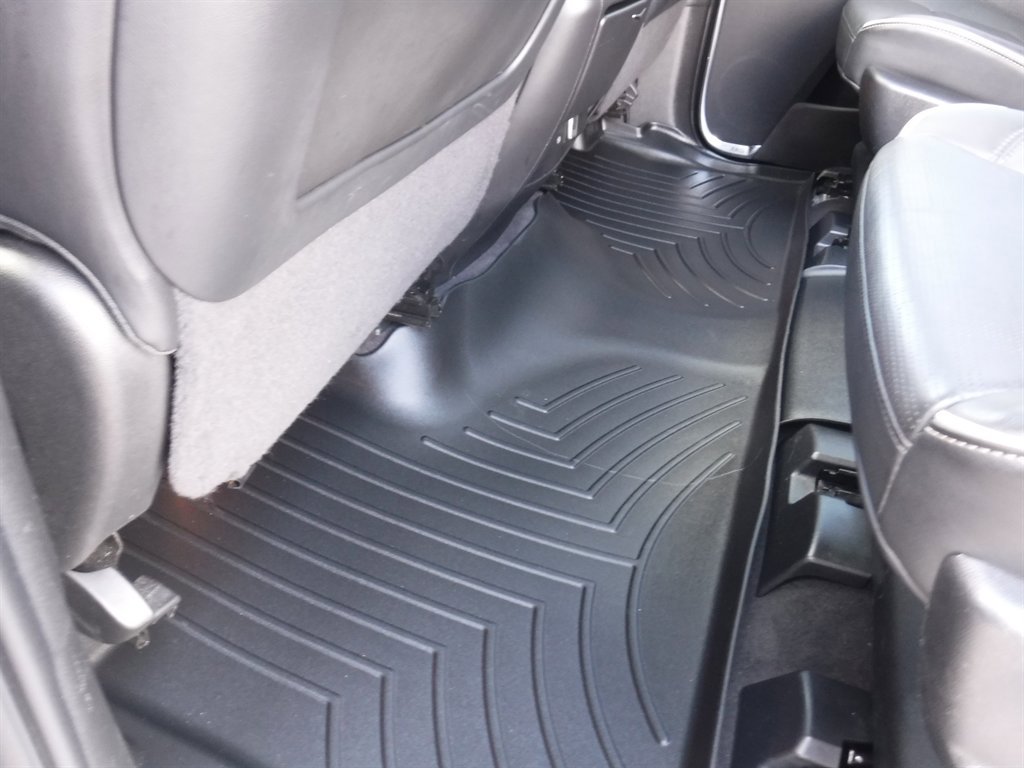 Used 2023 Cadillac Escalade ESV Premium Luxury image 16