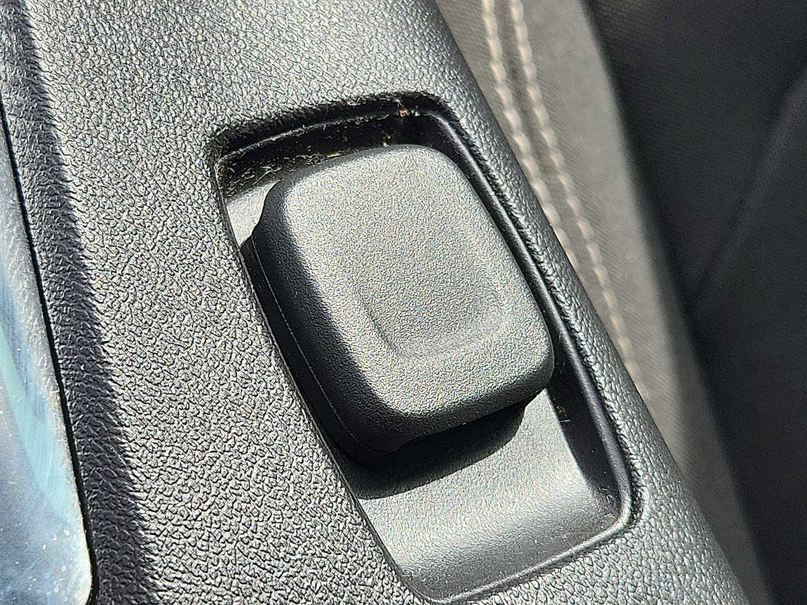 Used 2019 Chevrolet Camaro LT RWD image 24