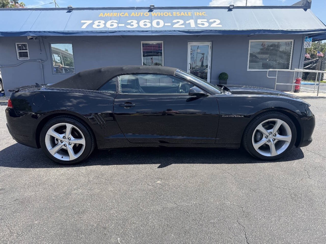 Used 2015 Chevrolet Camaro LT w/ RS Package RWD image 7
