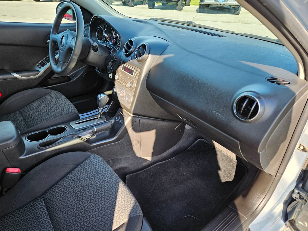 Used 2008 Pontiac G6 Value Leader FWD image 28