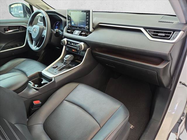 Used 2020 Toyota RAV4 Limited AWD/4WD image 23