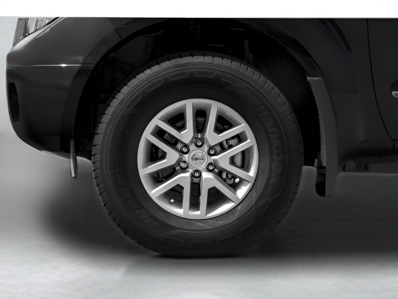 Used 2019 Nissan Frontier SV image 24