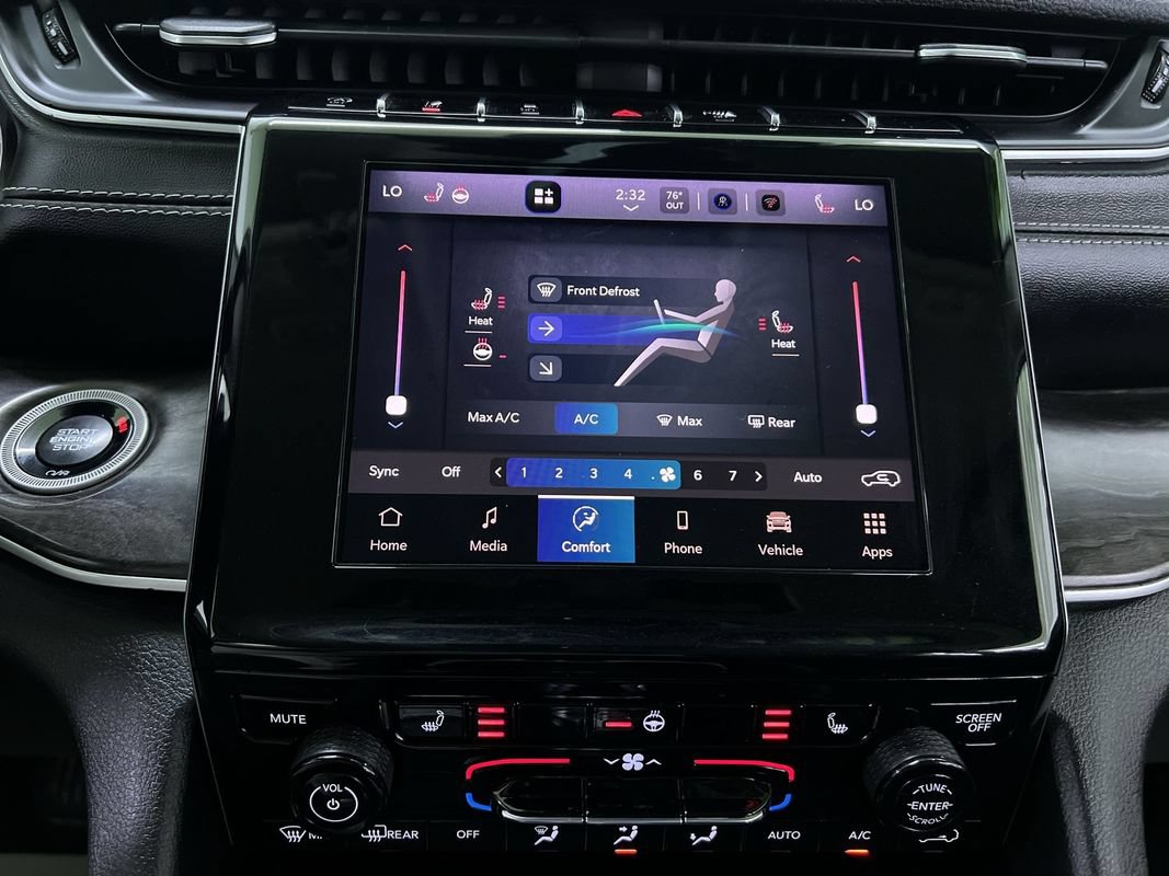 Used 2022 Jeep Grand Cherokee Limited AWD/4WD image 24