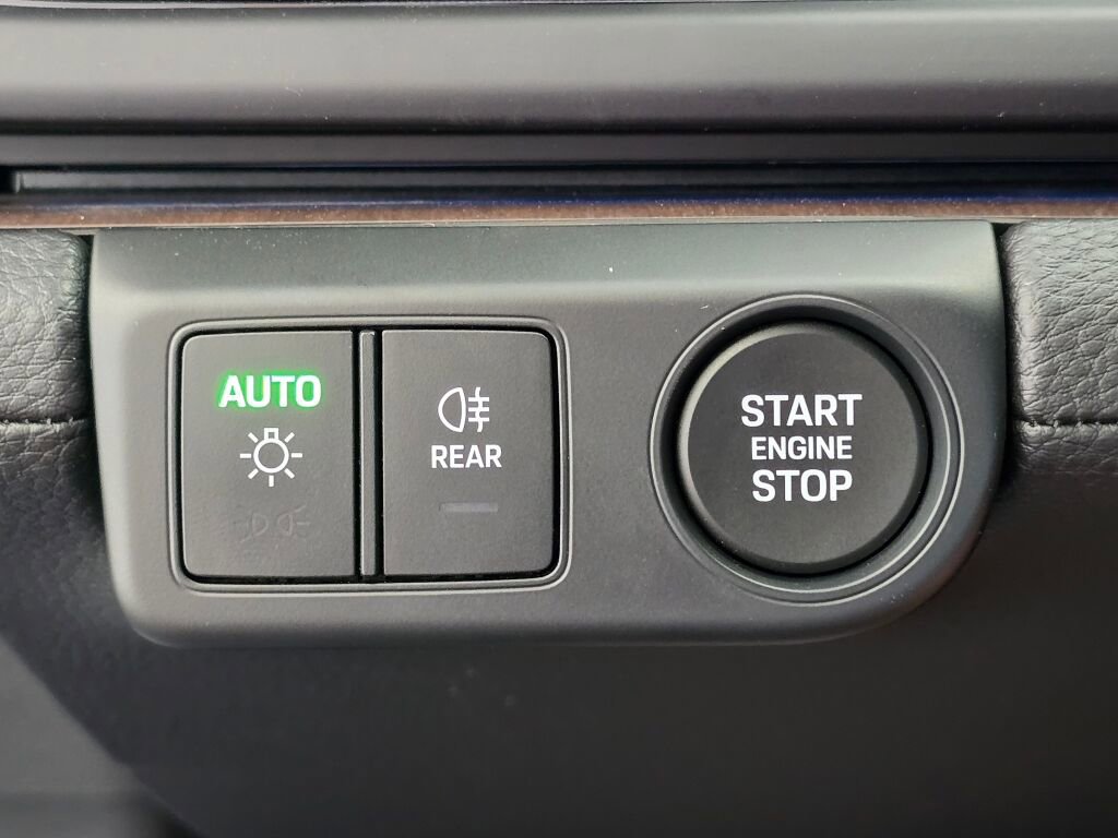 New 2025 Porsche Panamera 4 image 26