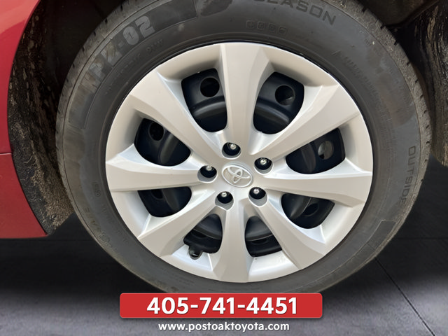 Used 2025 Toyota Corolla LE FWD image 22