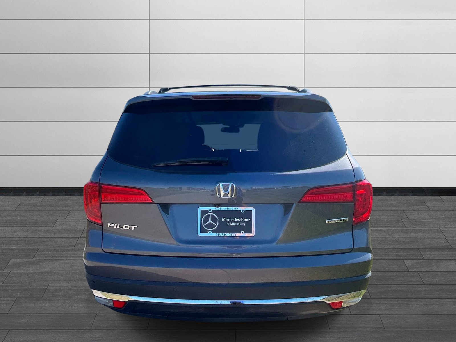 Used 2016 Honda Pilot Touring image 4