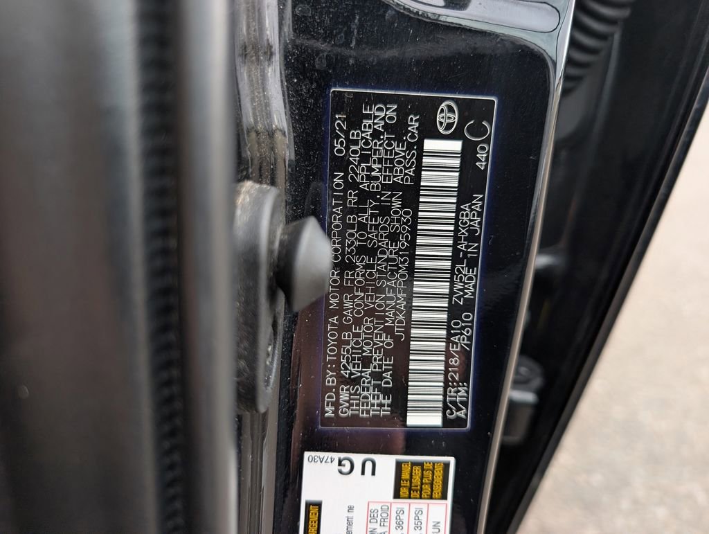 Used 2021 Toyota Prius Prime XLE w/ Carpet Mat Package (TMS) image 28