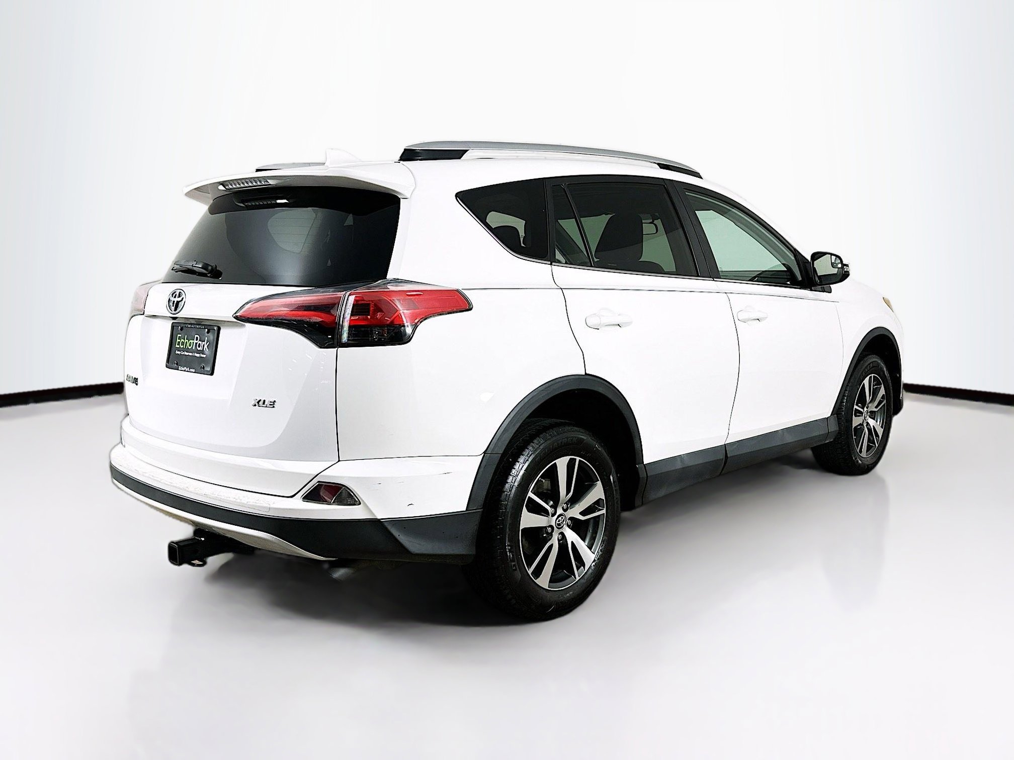 Used 2016 Toyota RAV4 XLE image 9