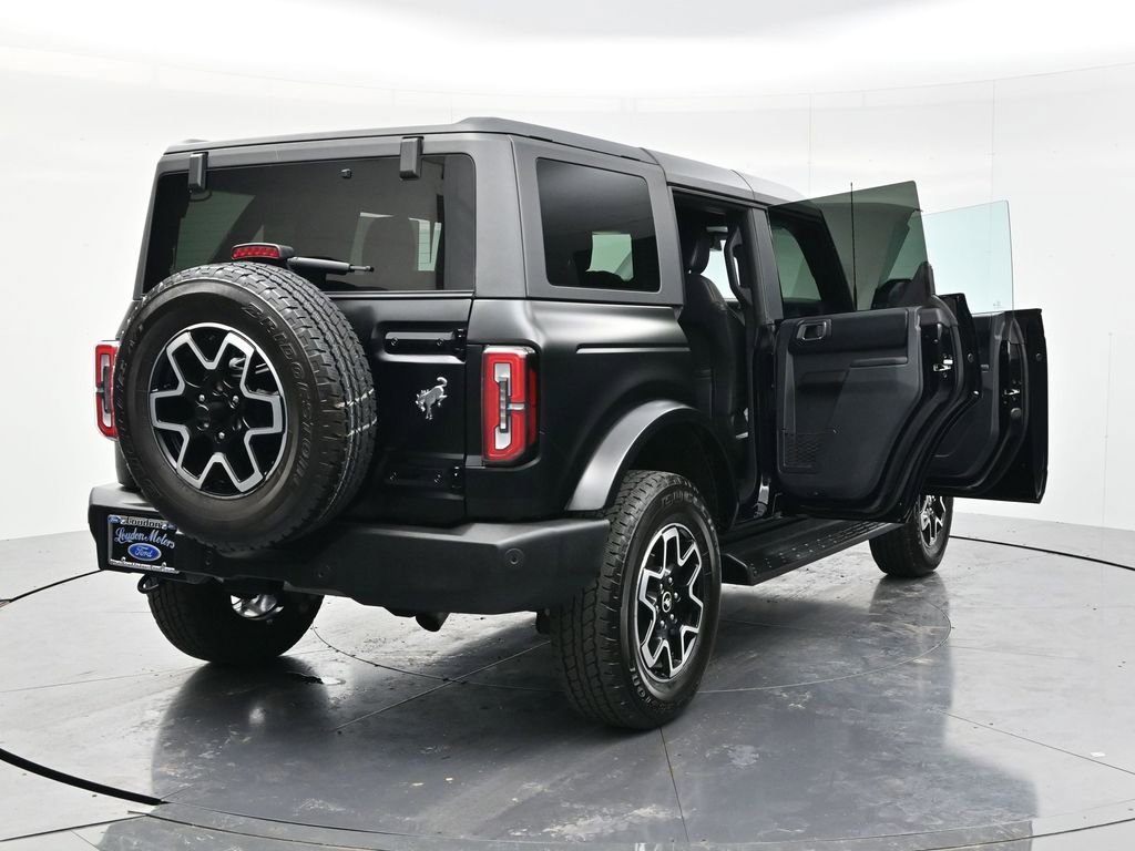 Used 2025 Ford Bronco Outer Banks w/ Matte Film Protection Package AWD/4WD image 57