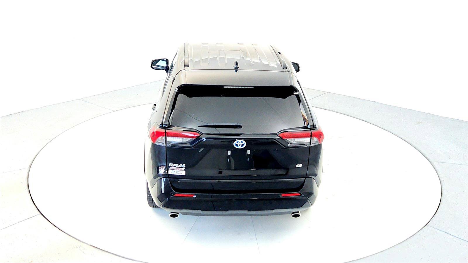 Certified 2022 Toyota RAV4 SE image 17