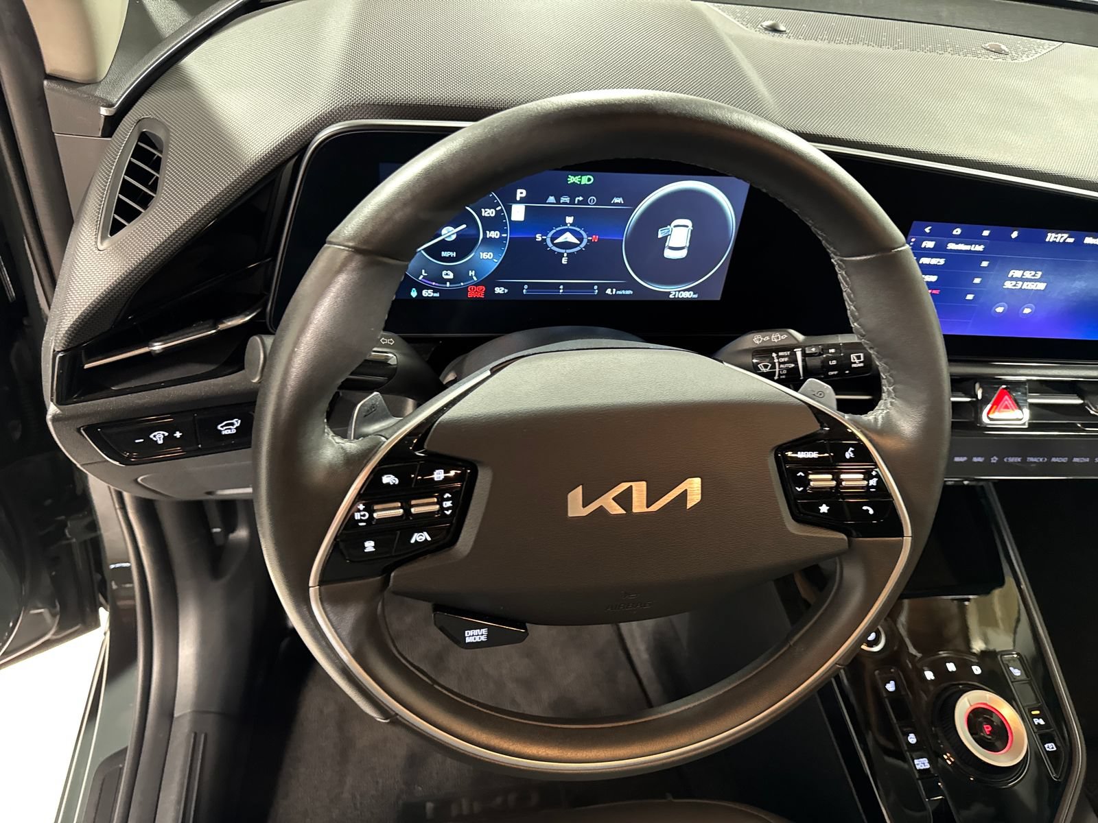 Certified 2023 Kia Niro Wind w/ Wind Preserve Package FWD image 19