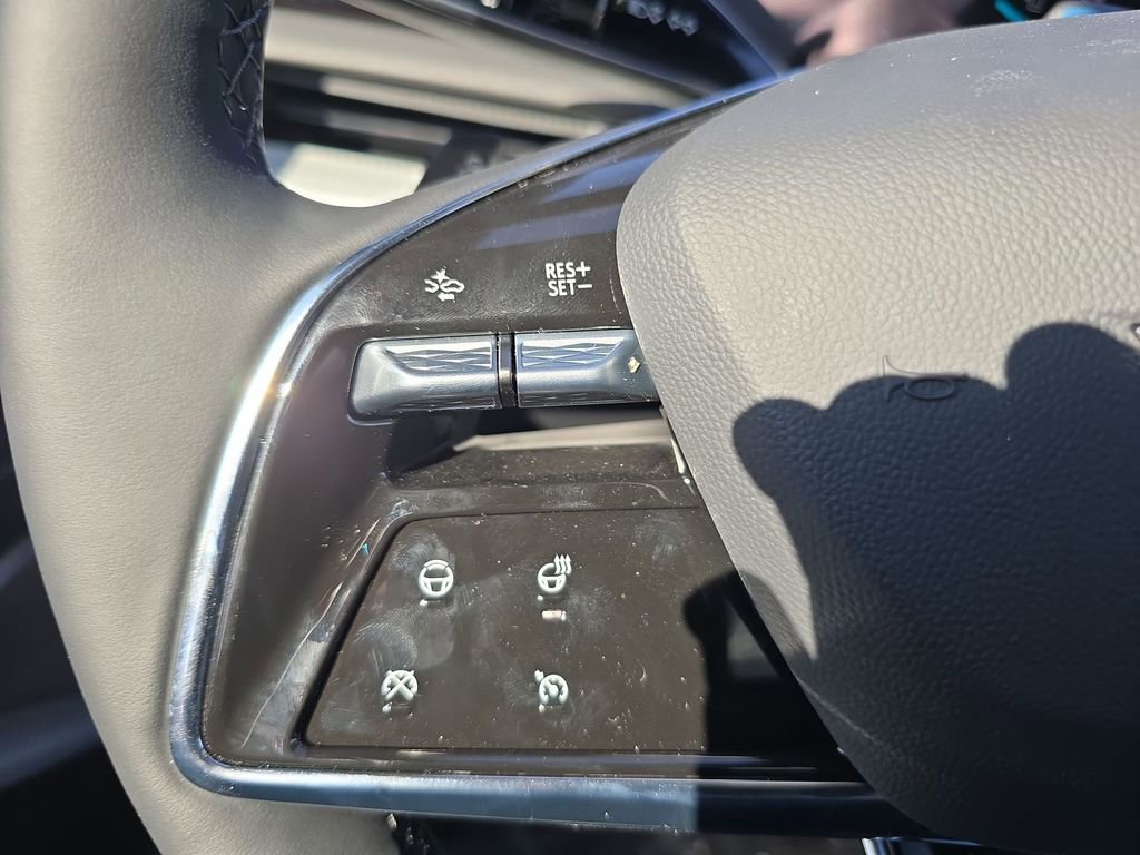 New 2026 Cadillac Optiq Luxury 1 image 20