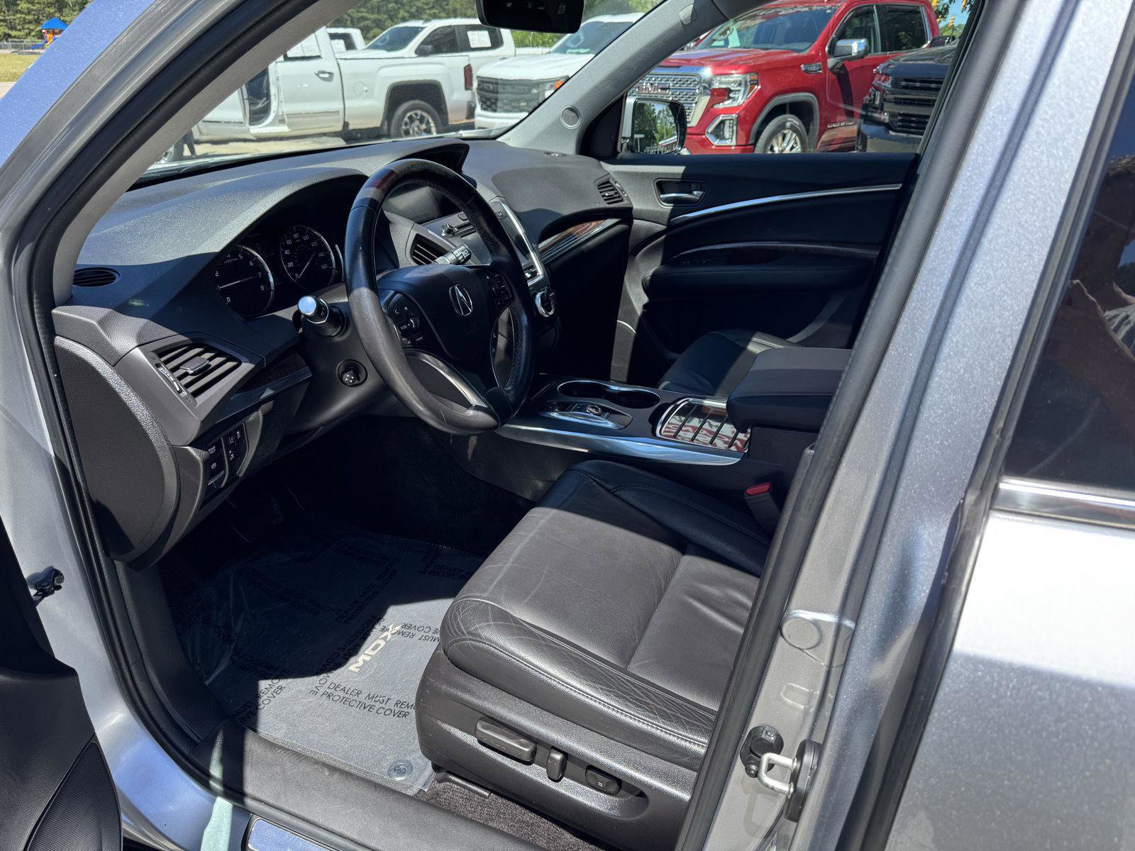 Used 2017 Acura MDX SH-AWD w/ Technology Package image 2