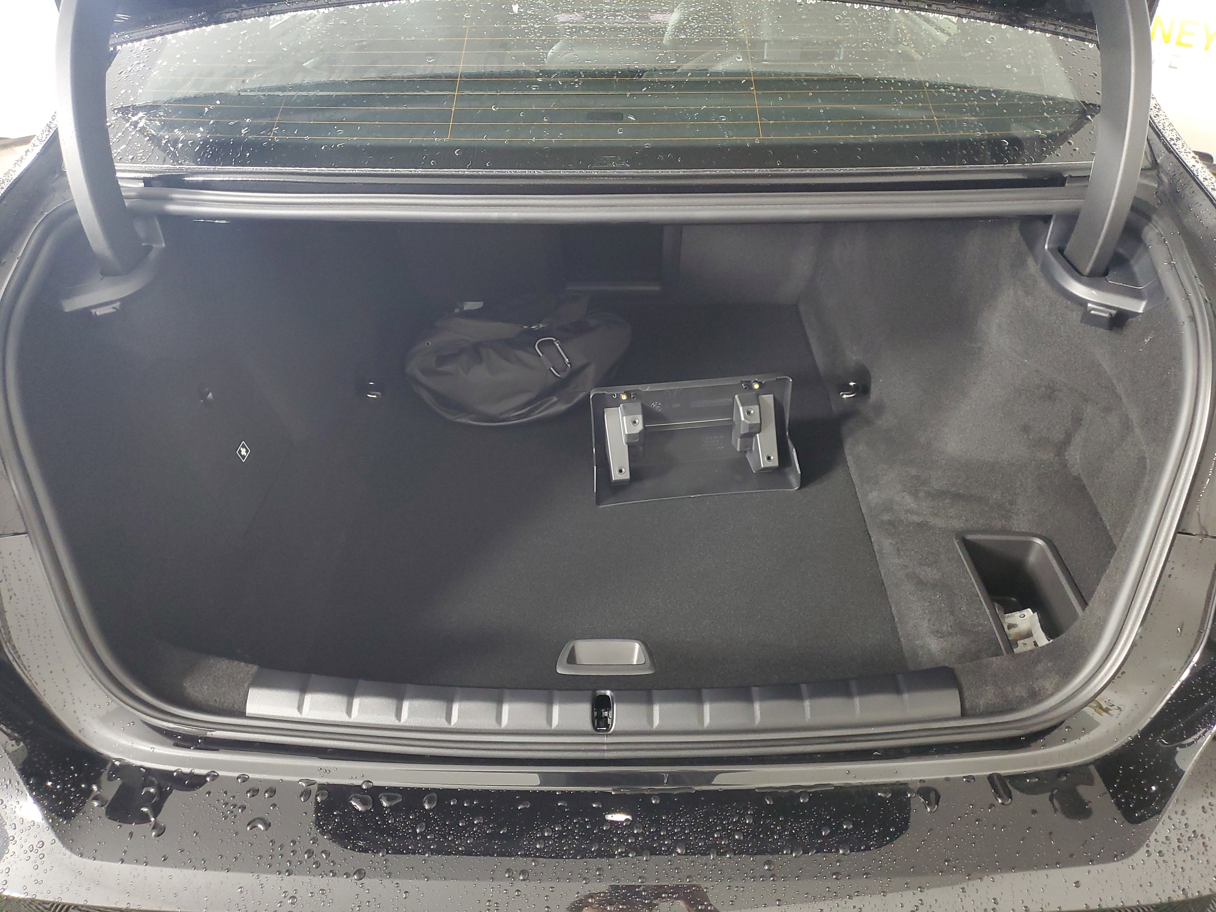 New 2025 BMW i7 xDrive60 image 24