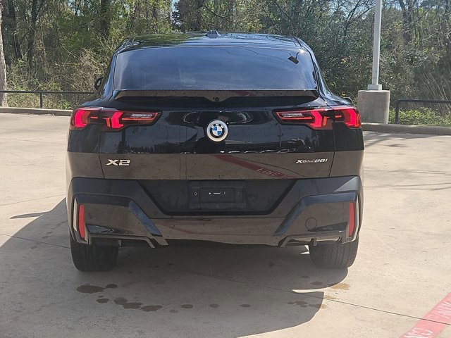 Used 2025 BMW X2 xDrive28i image 7