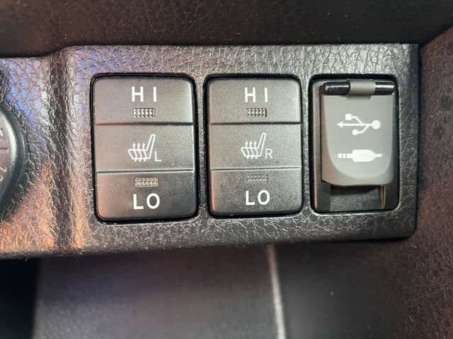 Used 2018 Toyota Corolla XLE FWD image 17