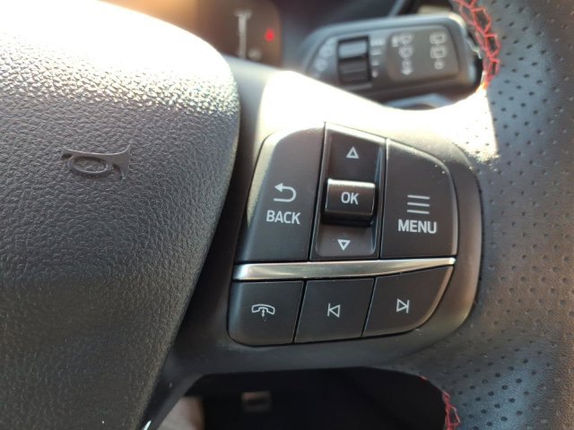 Used 2024 Ford Escape ST-Line w/ Tech Pack #1 AWD/4WD image 28