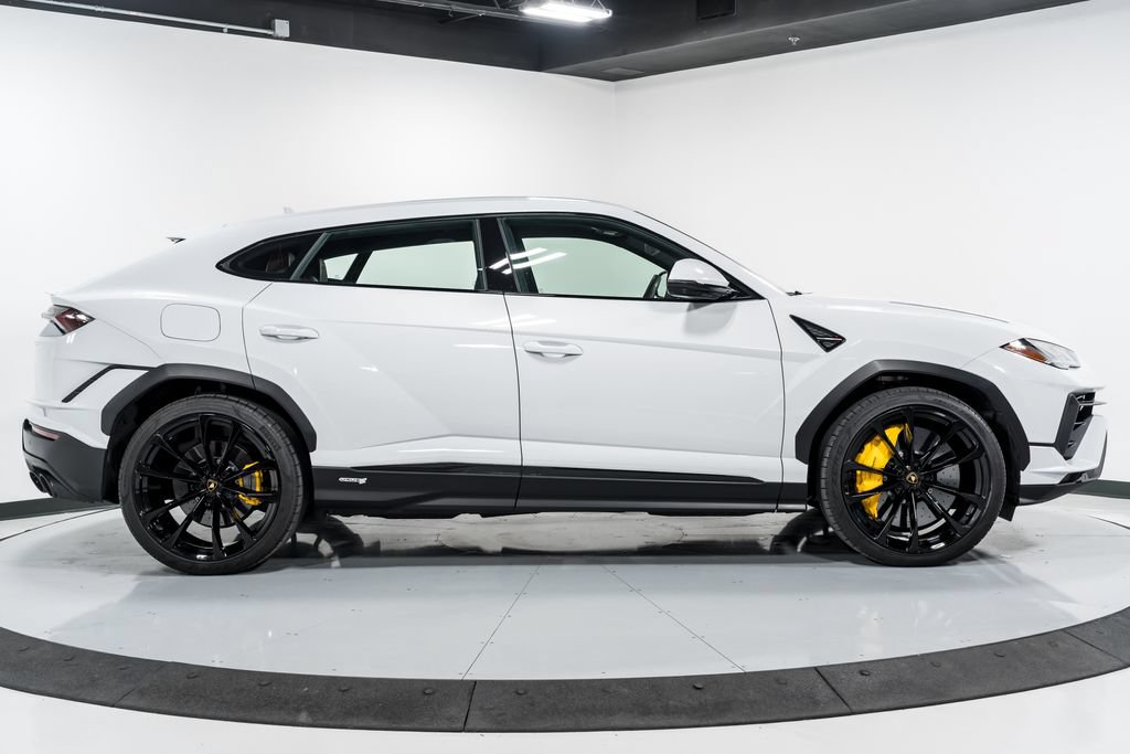 Used 2023 Lamborghini Urus S AWD/4WD image 2