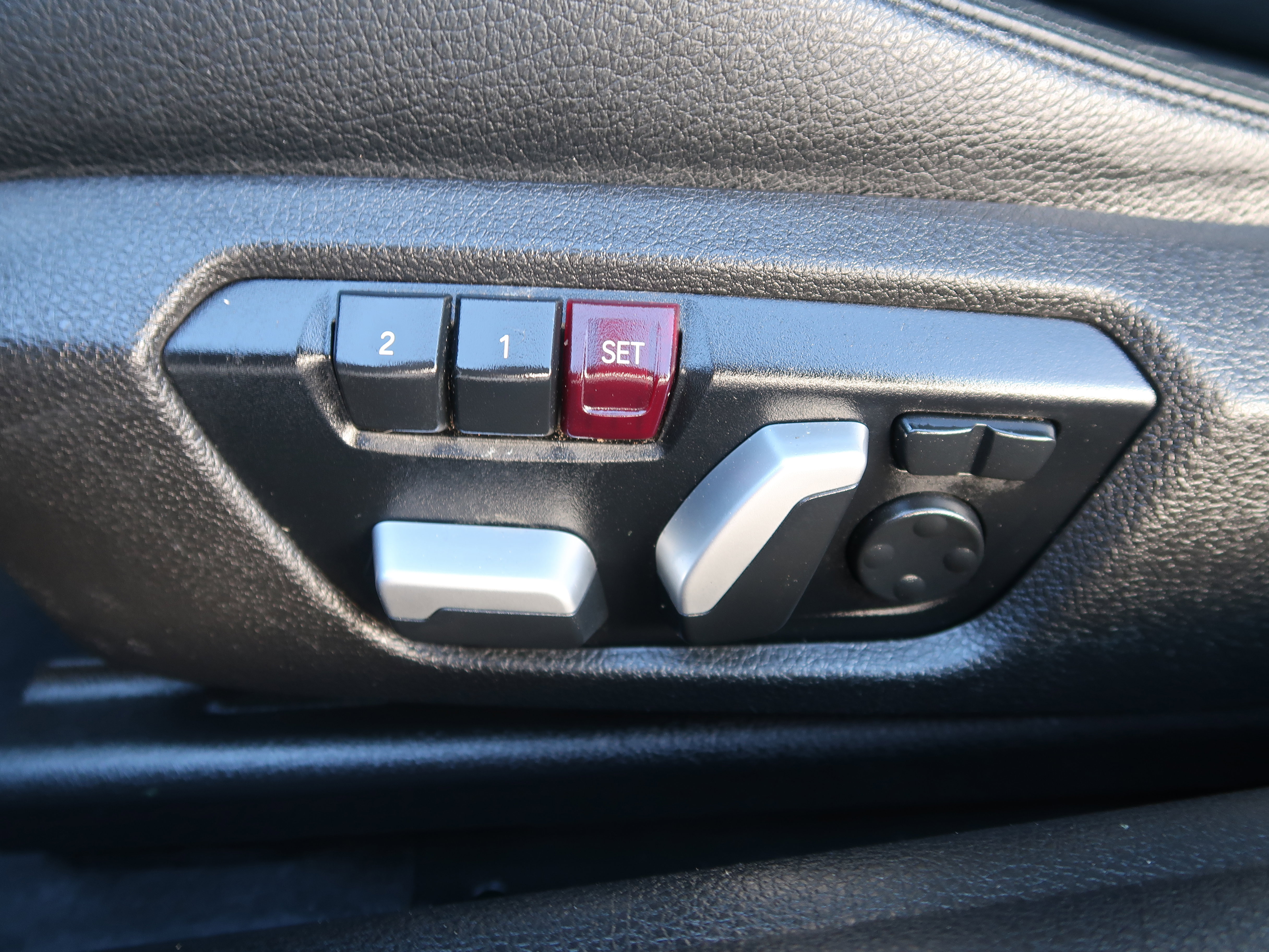 Used 2018 BMW 230i Coupe image 21