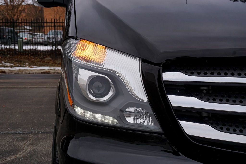 Used 2014 Mercedes-Benz Sprinter 2500 image 89