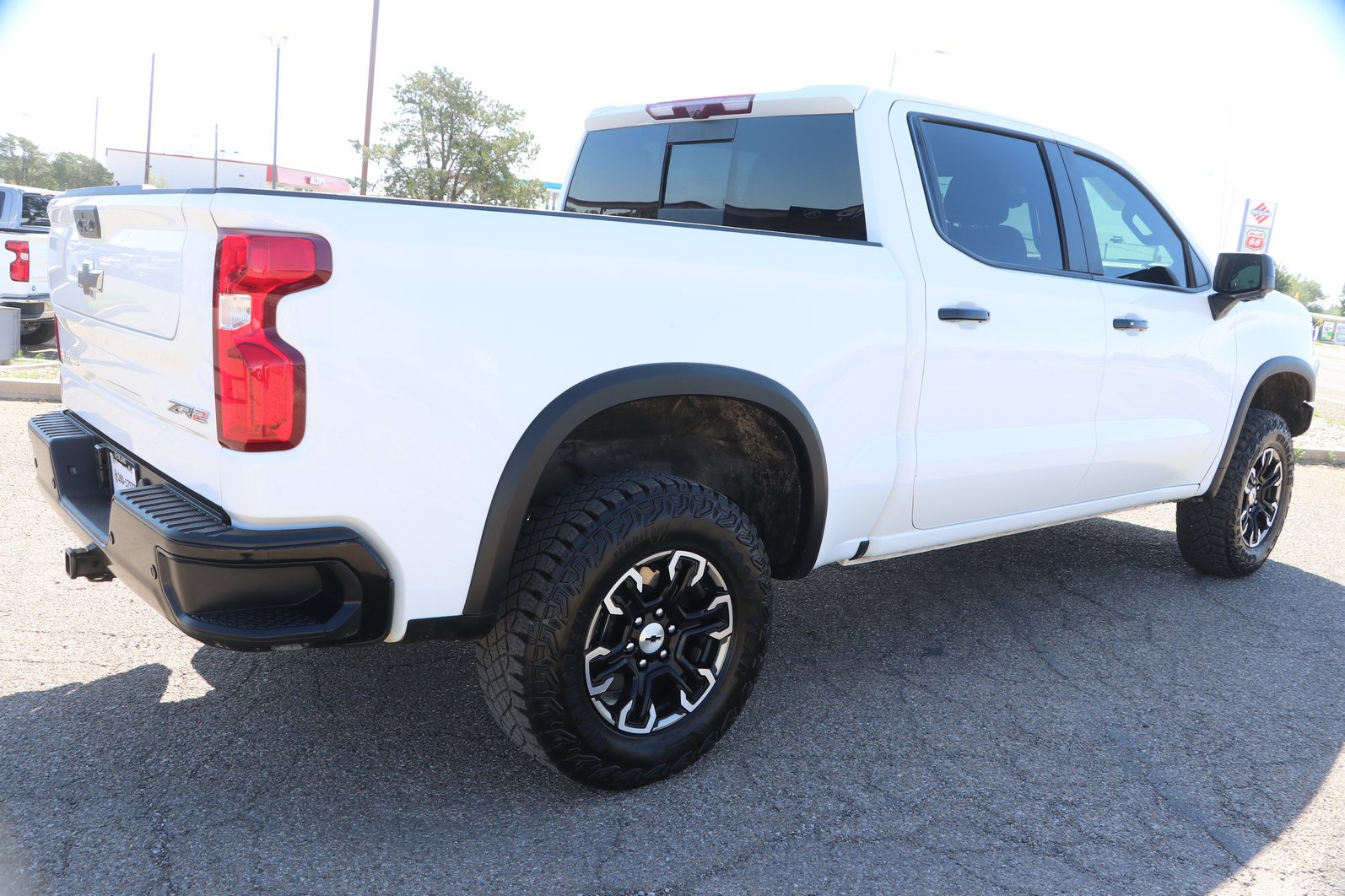 Used 2025 Chevrolet Silverado 1500 ZR2 w/ Technology Package AWD/4WD image 7