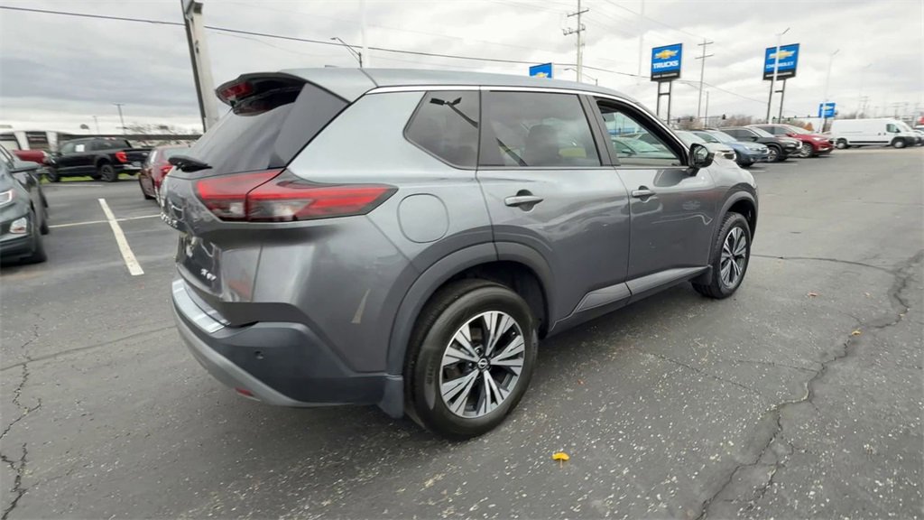 Used 2022 Nissan Rogue SV image 8