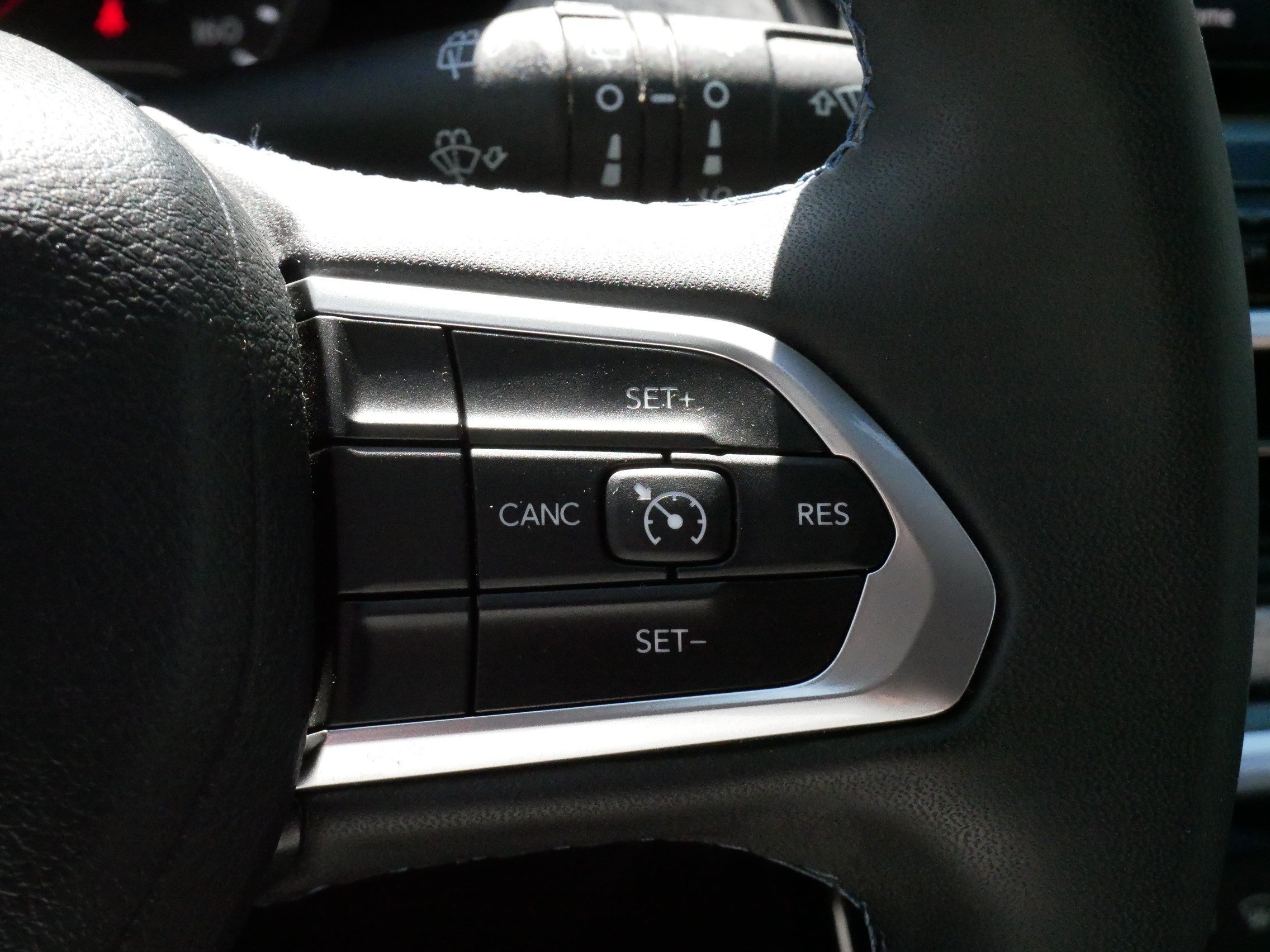 Used 2022 Jeep Compass Latitude AWD/4WD image 25