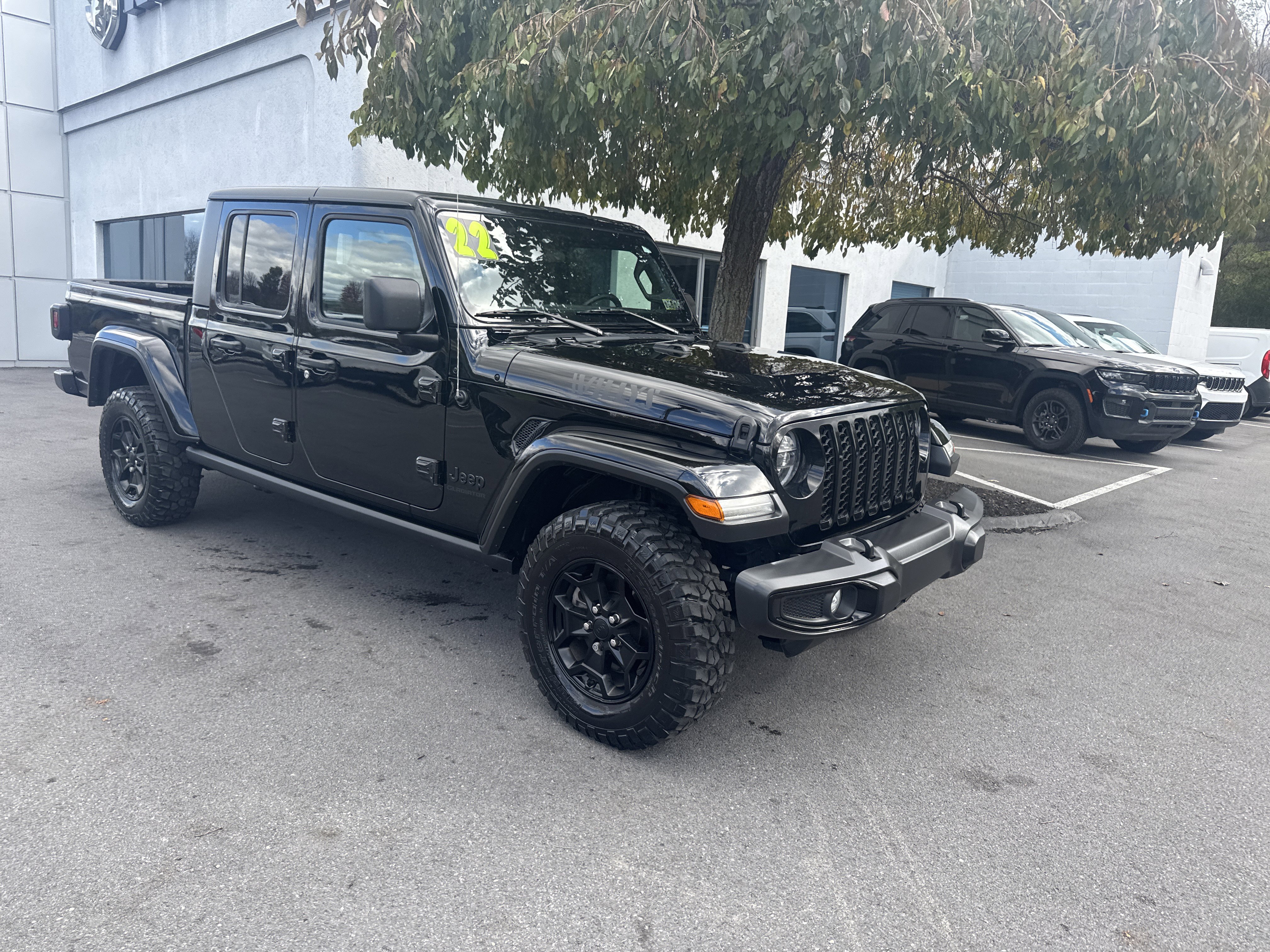 Used 2022 Jeep Gladiator Willys image 1