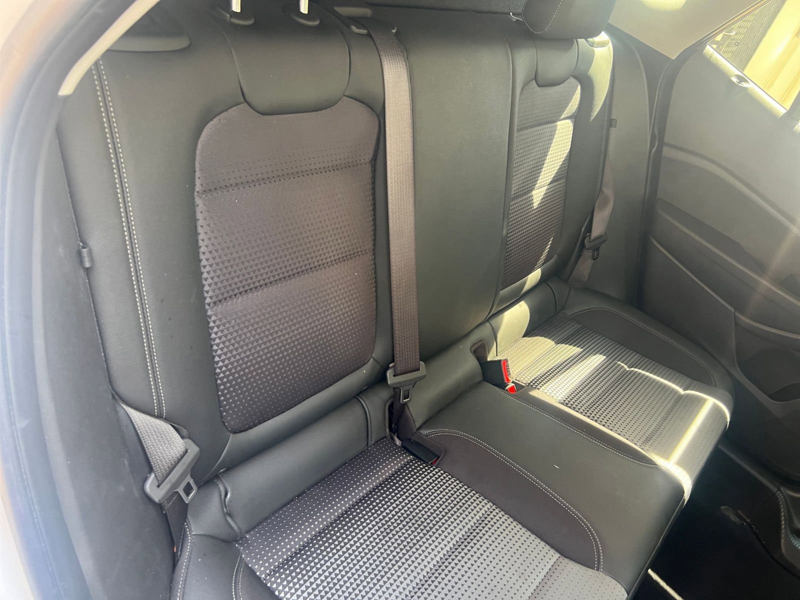 Used 2025 Chevrolet Trax LT w/ LT Convenience Package FWD image 21