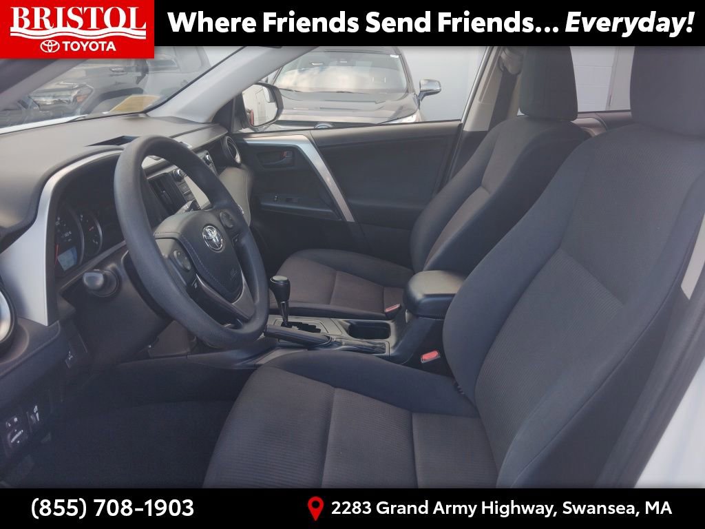 Used 2016 Toyota RAV4 LE image 14