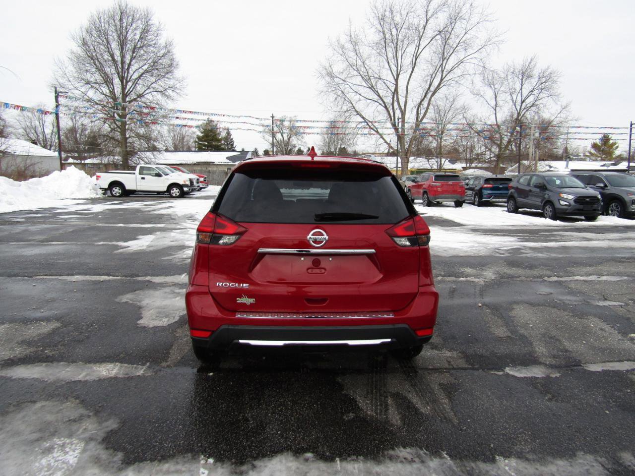 Used 2017 Nissan Rogue S w/ S Appearance Package FWD image 6