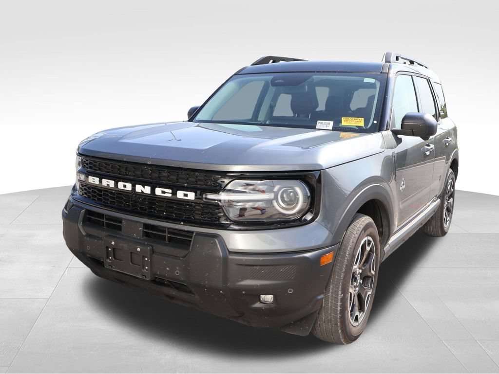 Used 2025 Ford Bronco Sport Outer Banks w/ Outer Banks Tech Package+ AWD/4WD image 2
