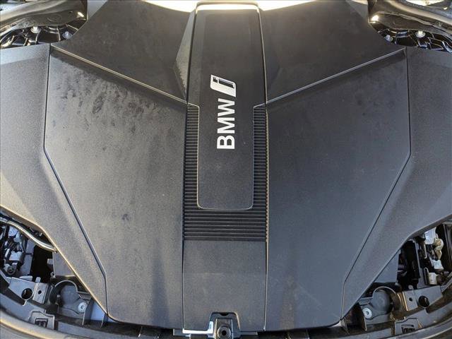 Certified 2024 BMW i7 xDrive60 w/ Executive Package image 25