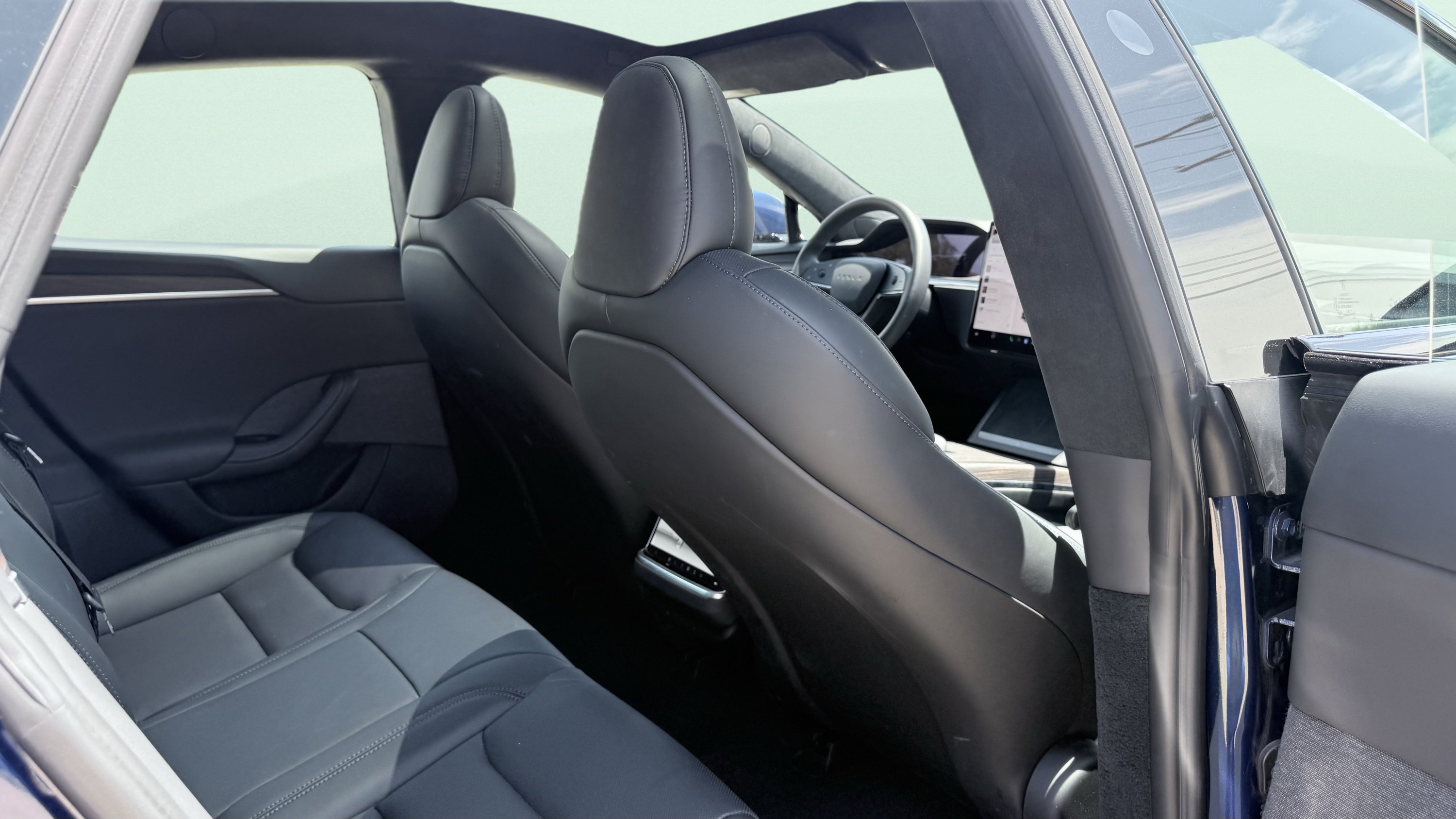 Used 2025 Tesla Model S AWD/4WD image 45
