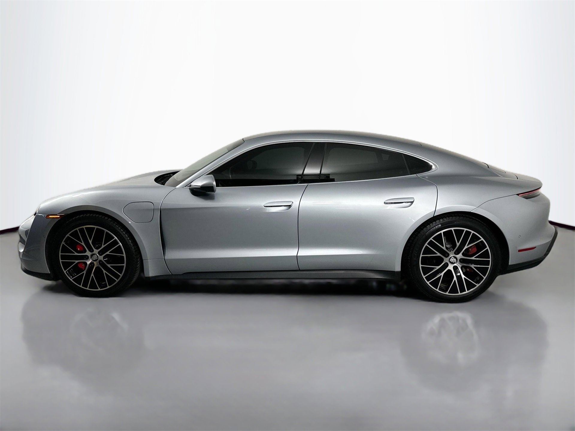 Certified 2021 Porsche Taycan 4S image 2