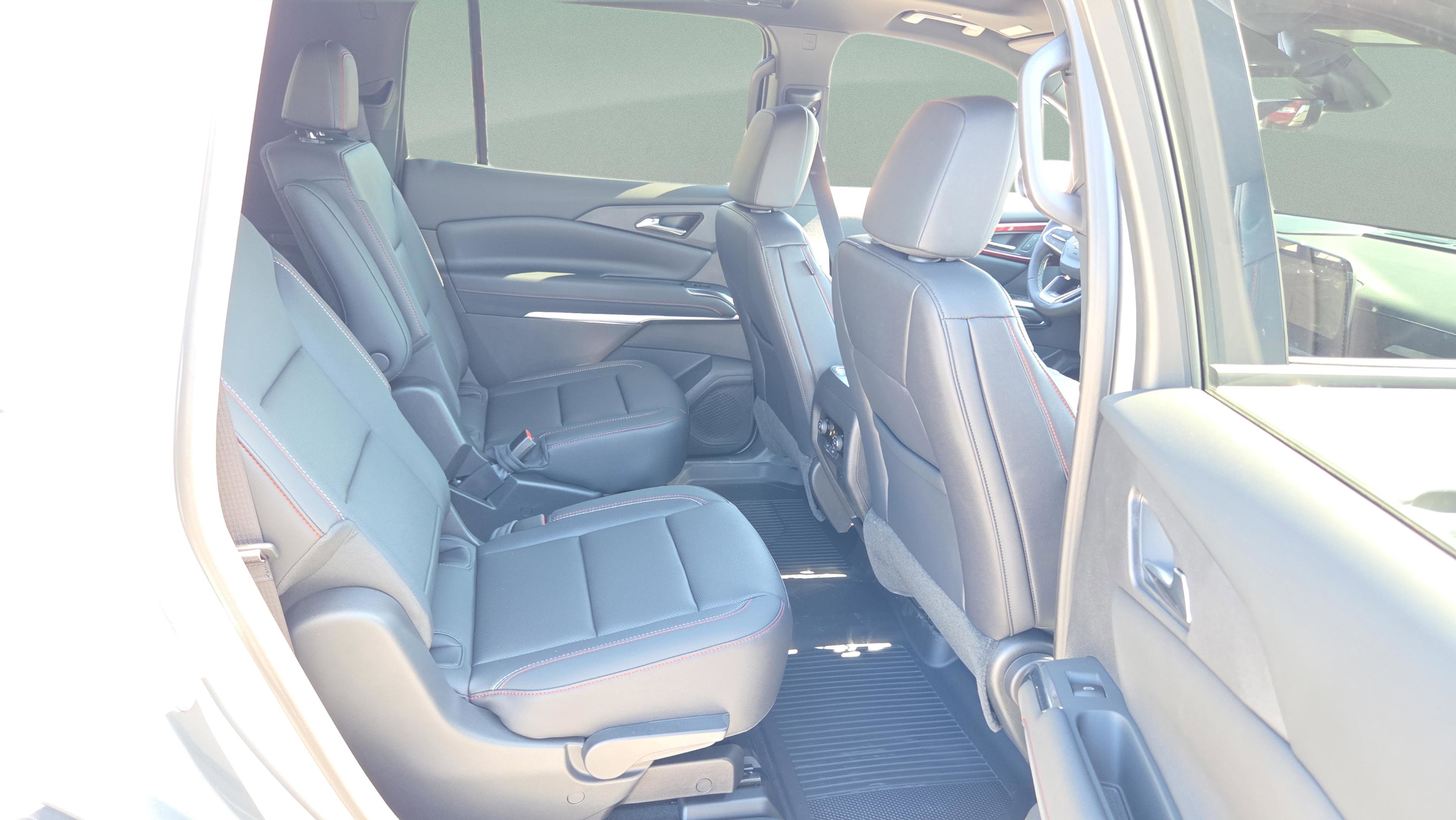 New 2026 Chevrolet Traverse Z71 image 30