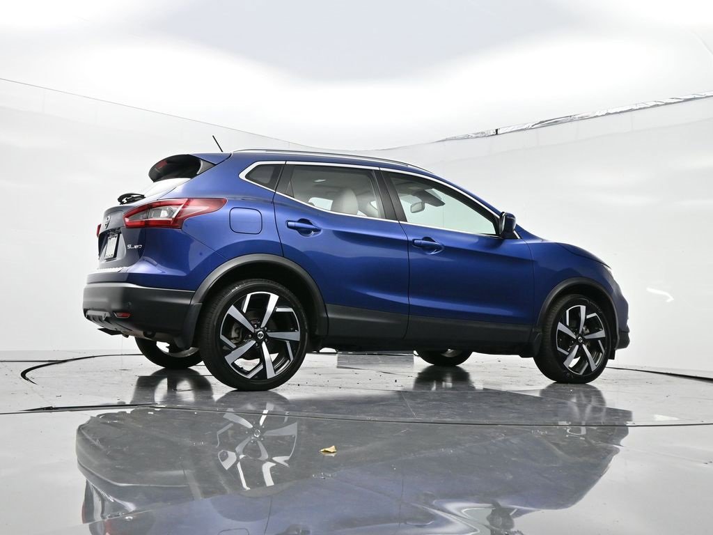 Used 2022 Nissan Rogue Sport SL w/ Premium Package image 22
