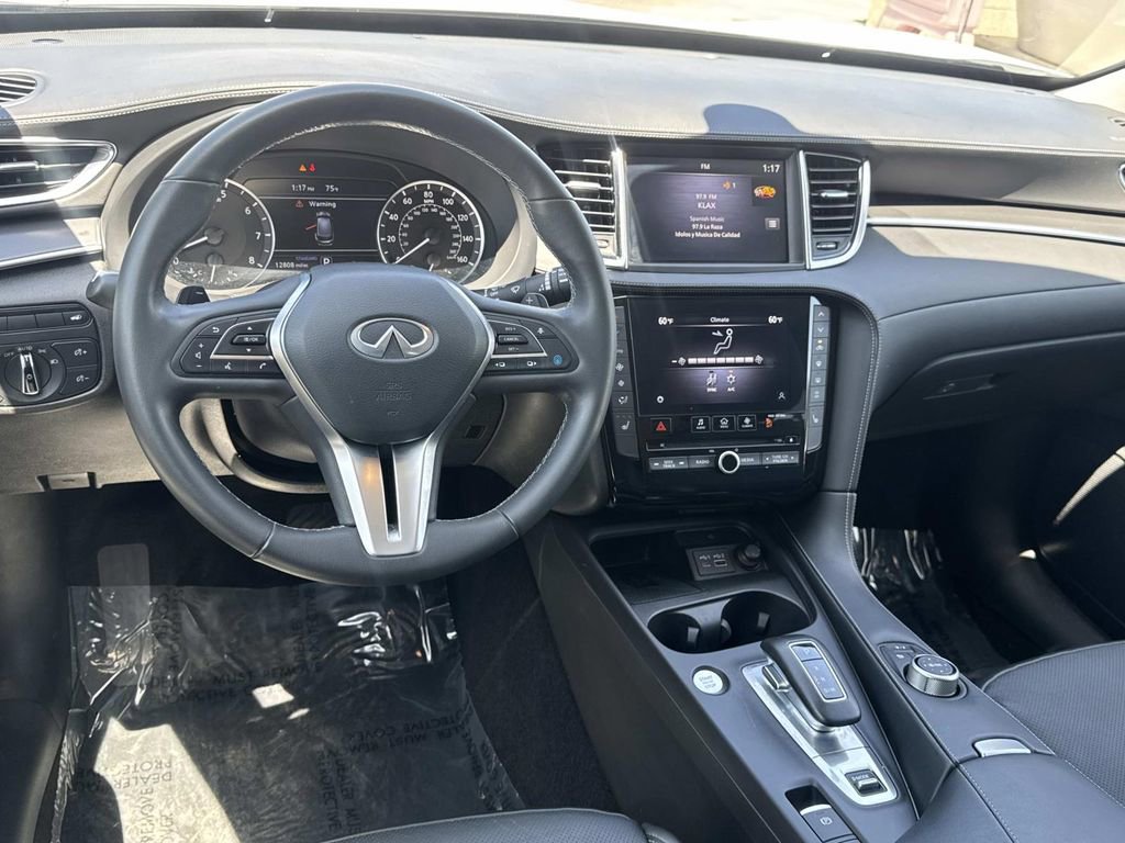 Certified 2025 INFINITI QX50 Luxe AWD/4WD image 8