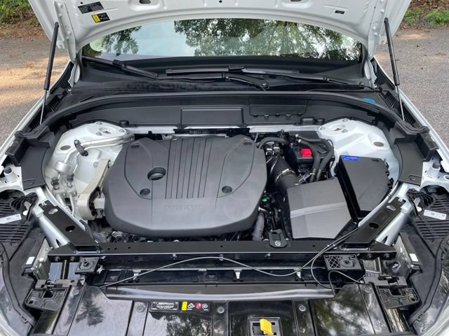 Certified 2024 Volvo XC60 B5 Plus AWD/4WD image 26