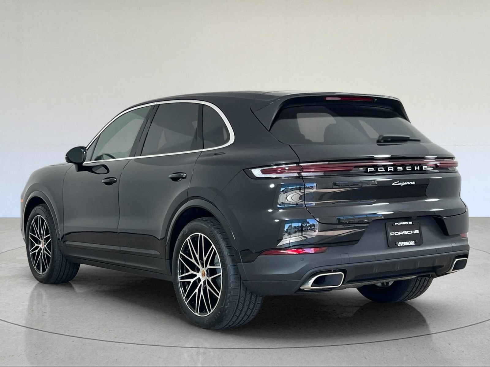 New 2026 Porsche Cayenne AWD/4WD image 3