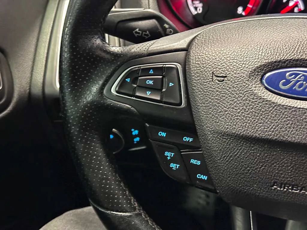Used 2018 Ford Focus ST FWD image 30
