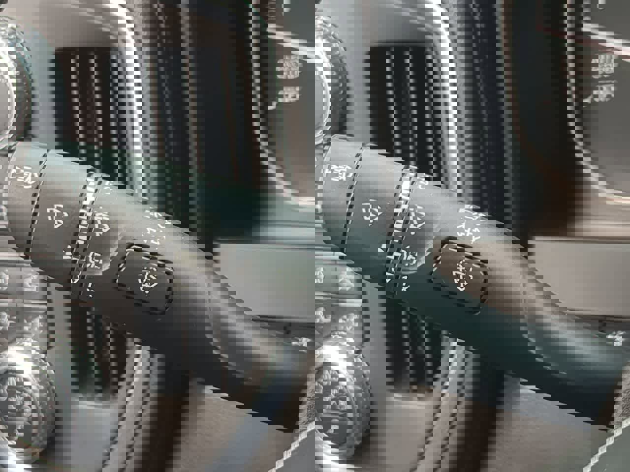 Used 2021 GMC Sierra 1500 Denali w/ Denali Ultimate Package image 29