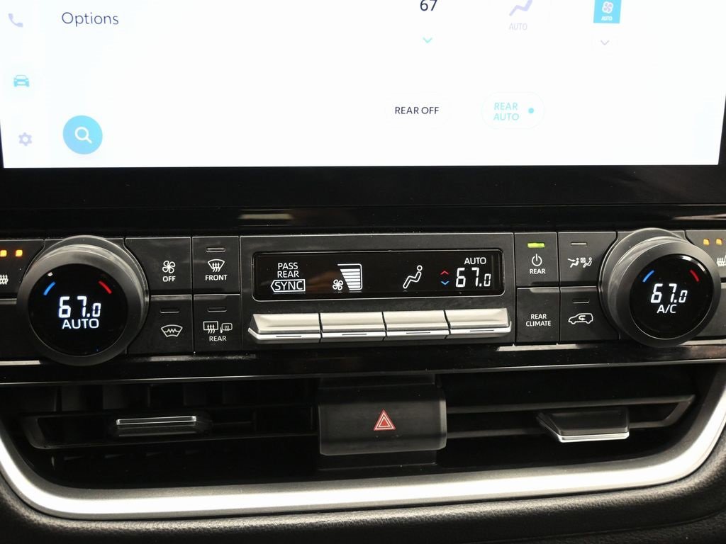 Used 2024 Toyota Grand Highlander XLE image 27