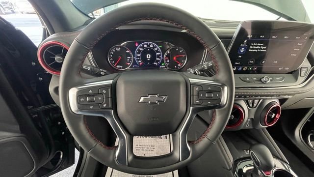 Used 2025 Chevrolet Blazer RS image 36