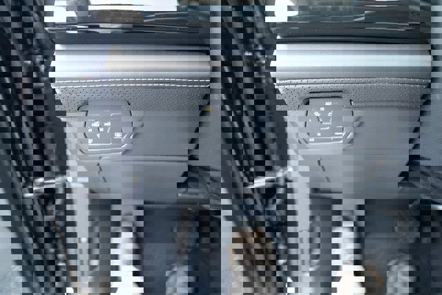 New 2026 Volkswagen Atlas SE image 24