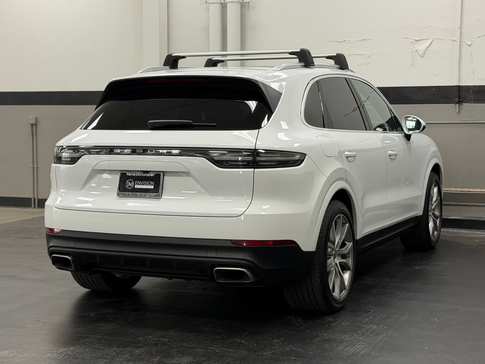 Used 2022 Porsche Cayenne E-Hybrid w/ Premium Package AWD/4WD image 12