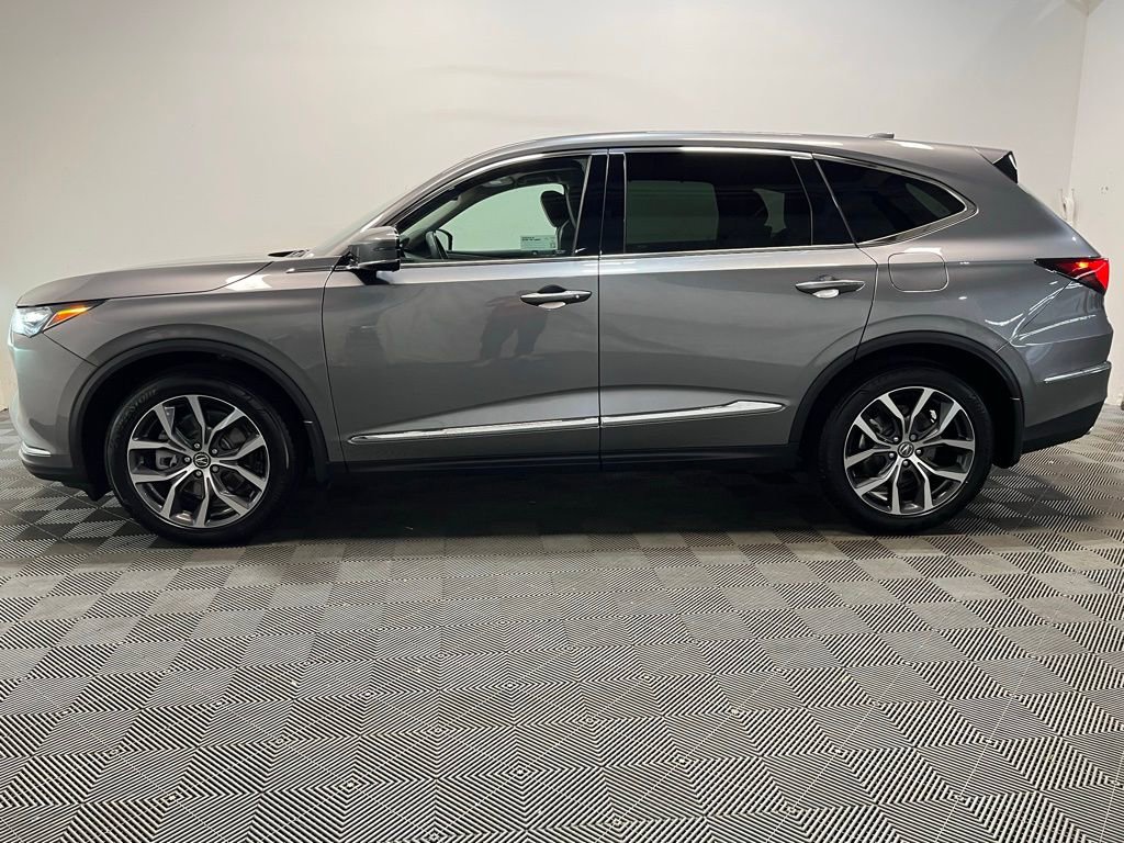 Used 2024 Acura MDX SH-AWD w/ Technology Package image 23