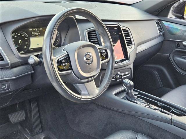 Used 2020 Volvo XC90 T6 Momentum w/ Protection Package Premier image 7