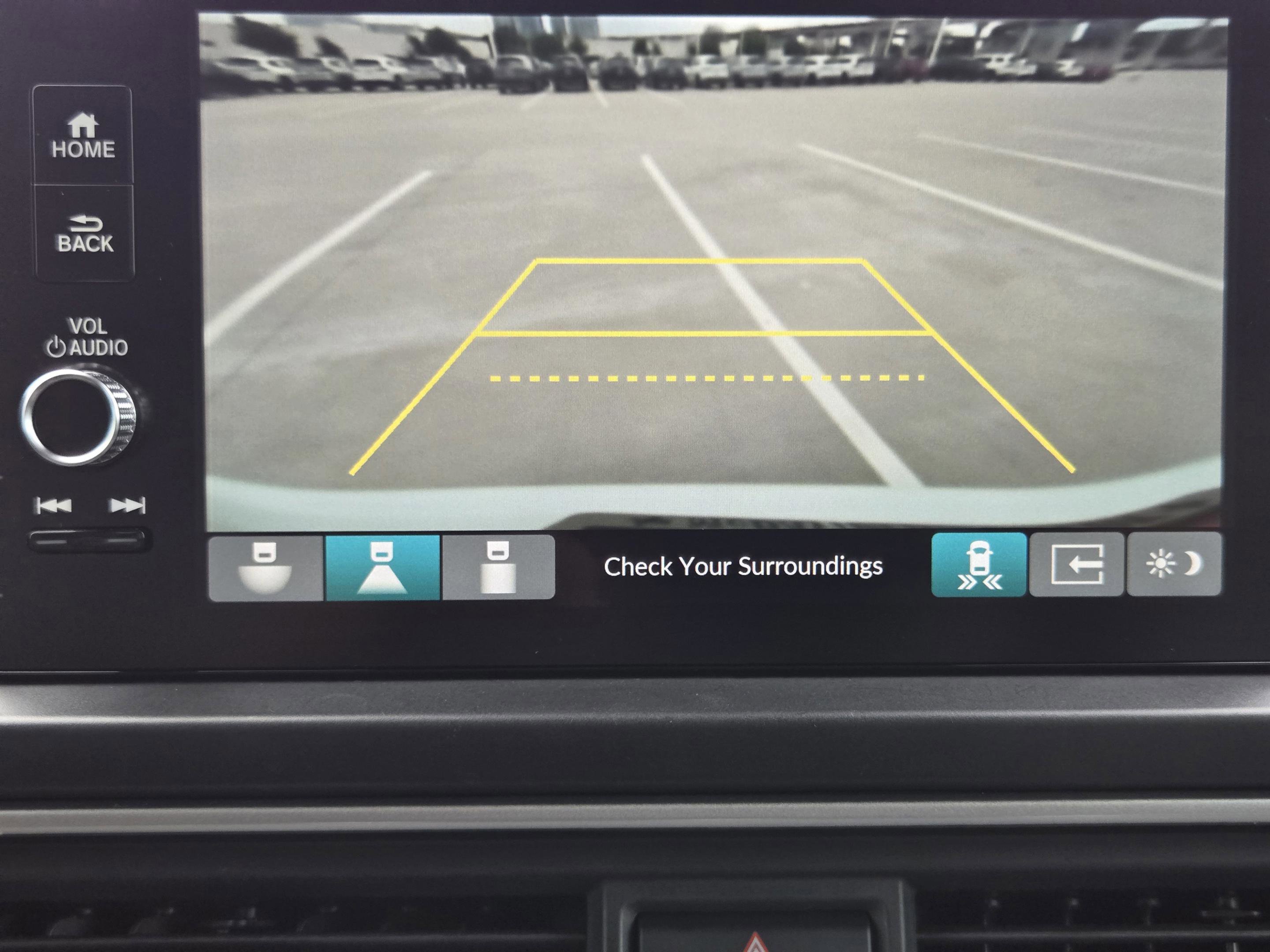 Certified 2025 Honda Pilot Touring image 14