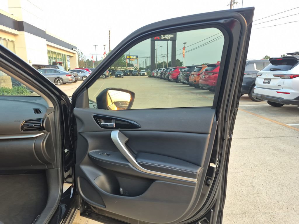 Used 2025 Mitsubishi Eclipse Cross SE AWD/4WD image 48
